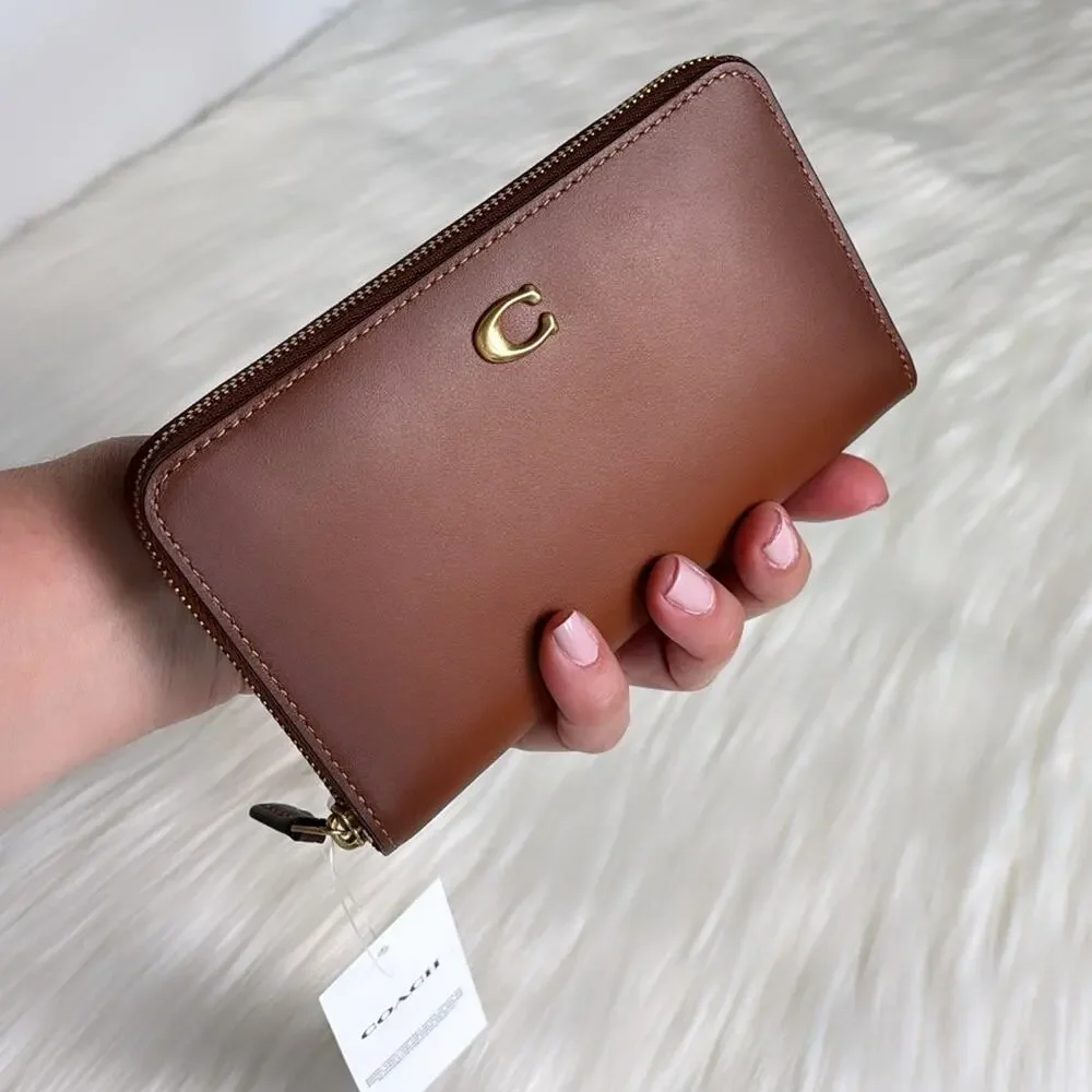 NWT Coach Medium Zip Around Wallet/ Brown/Calf Leather - Picture 1 of 4